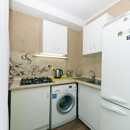 1 Комнатная Квартира М Васильковская Газ И Низкий Этаж Kiev Extérieur photo